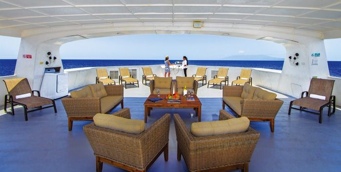Entertainment on Treasure of Galapagos
